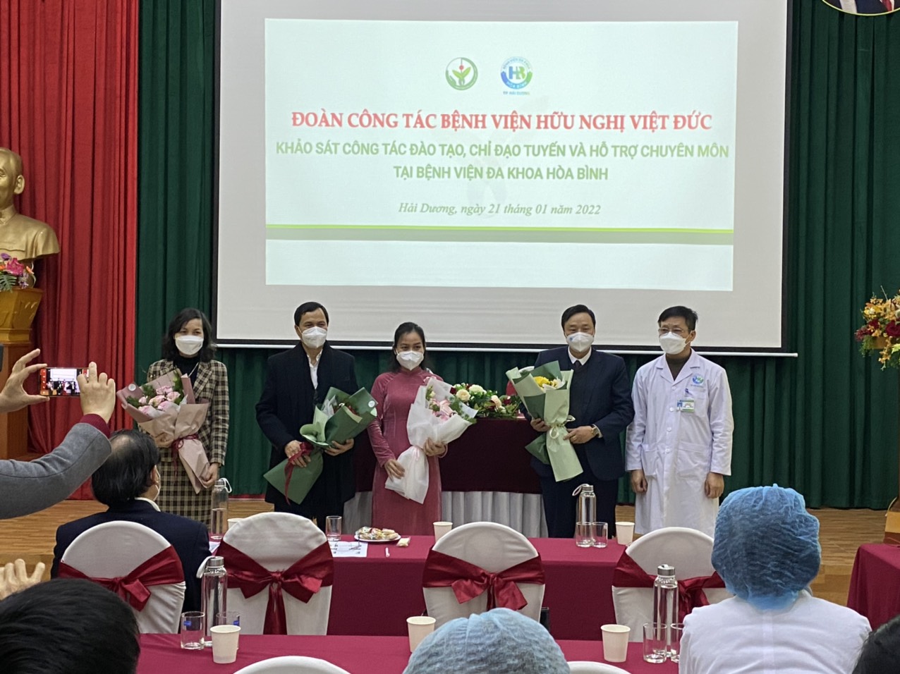 ký kết với bệnh viện hữu nghị việt Đức (4)